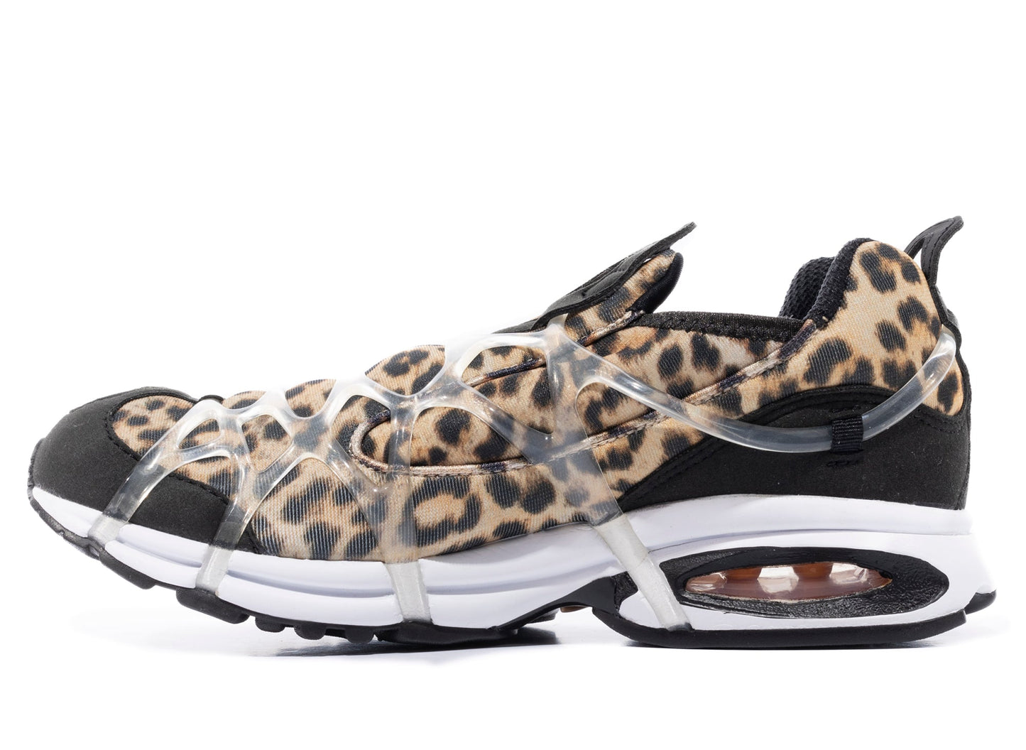Nike Kukini SE in Black / Kumquat / White