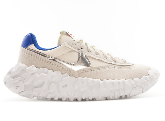 Nike Overbreak in Light Bone / Metallic Silver / Sail