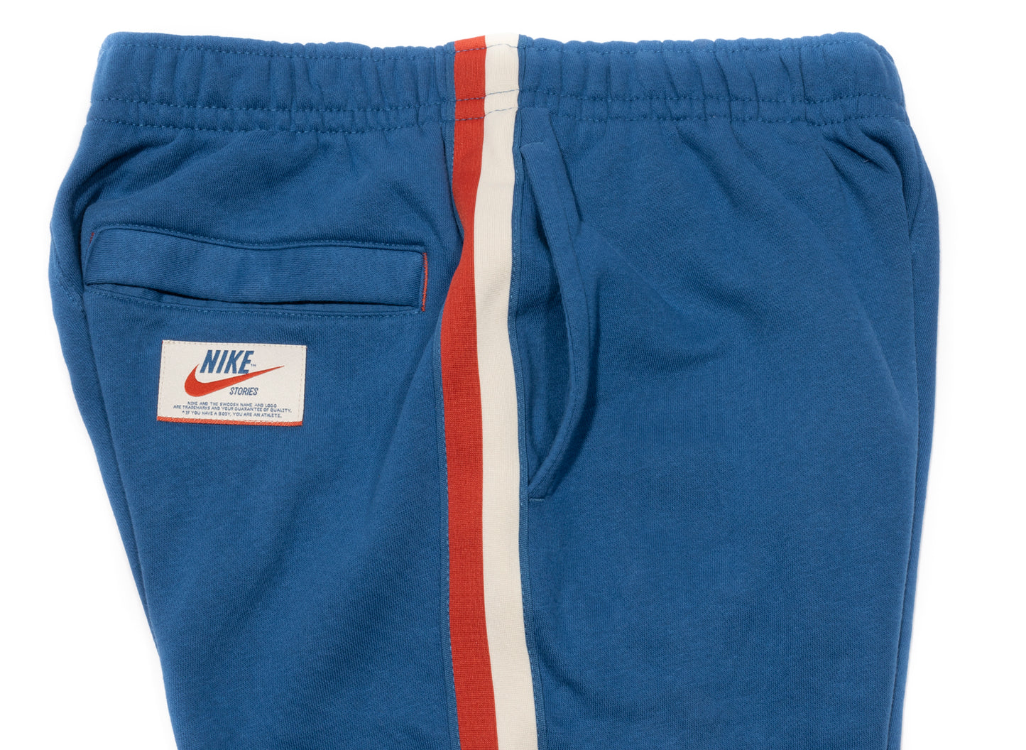 Pantalones Nike Sportswear Club Stories en azul cancha