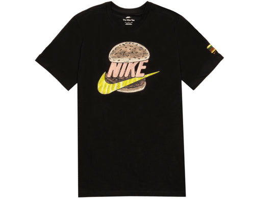 Nike Sportswear Graphic Tee in Black