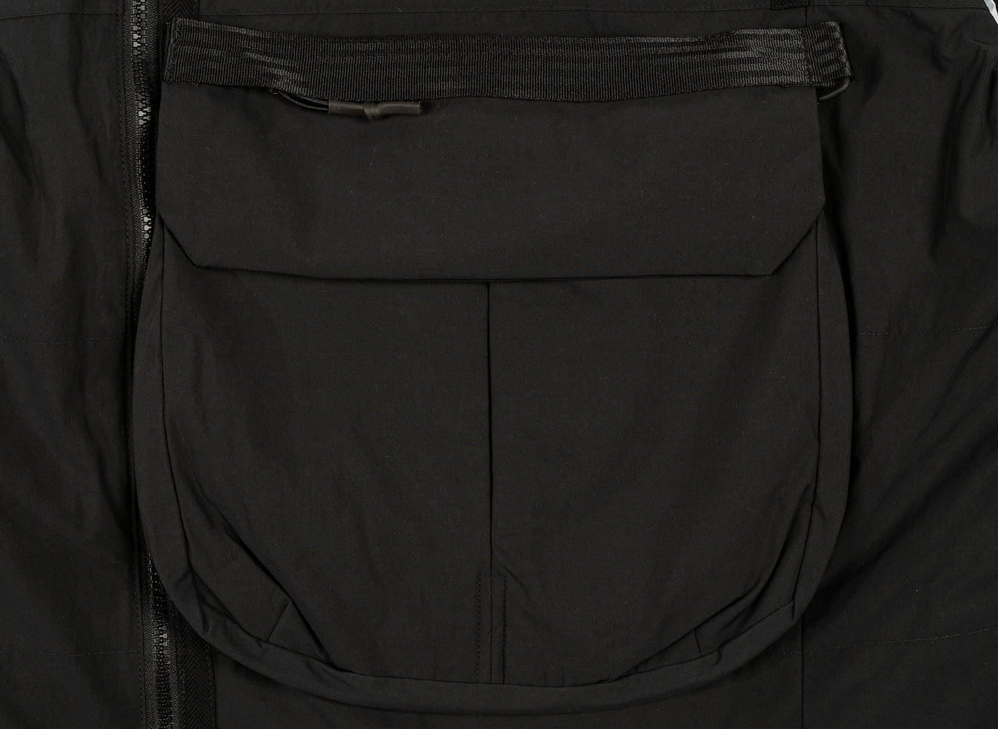 Nike Sportswear Tech Pack Synthetic-Fill Men's Gilet Vest in Black