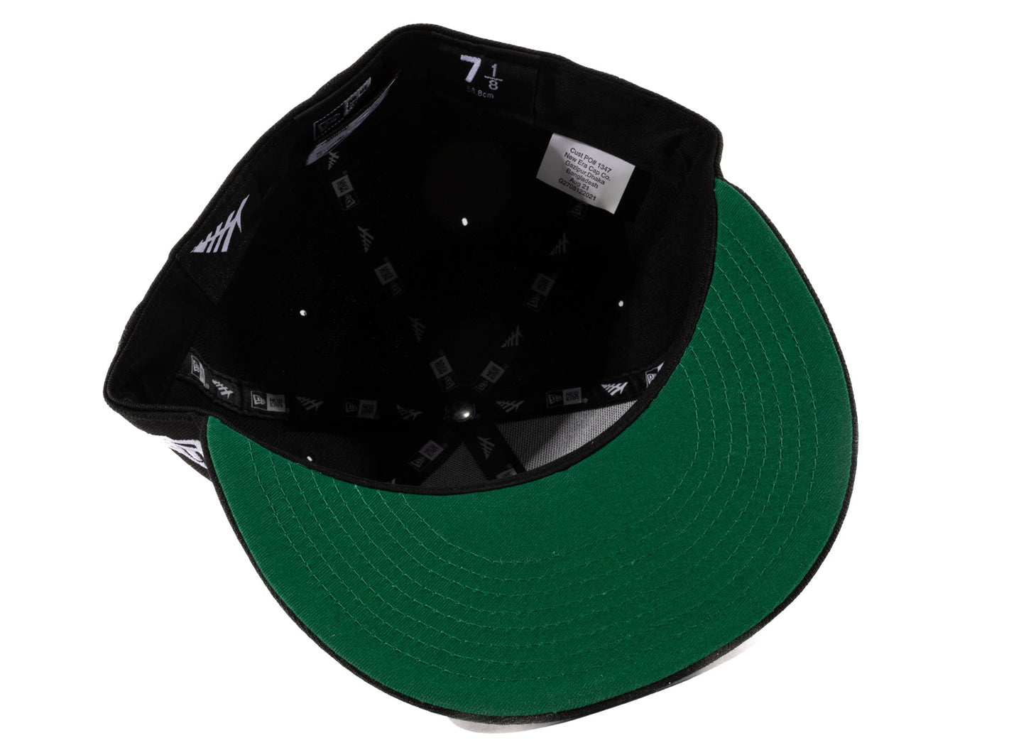 Gorras Paper Planes con visera inferior verde