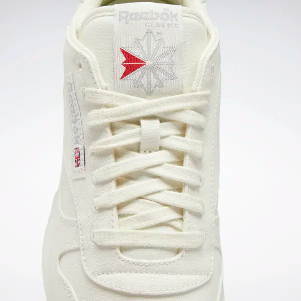 Reebok Classic Leather Grow in Chalk