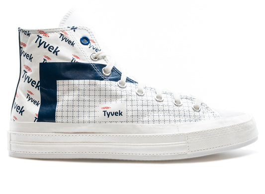 Unisex Converse Tyvek Chuck 70 Hi in White / Princess Blue