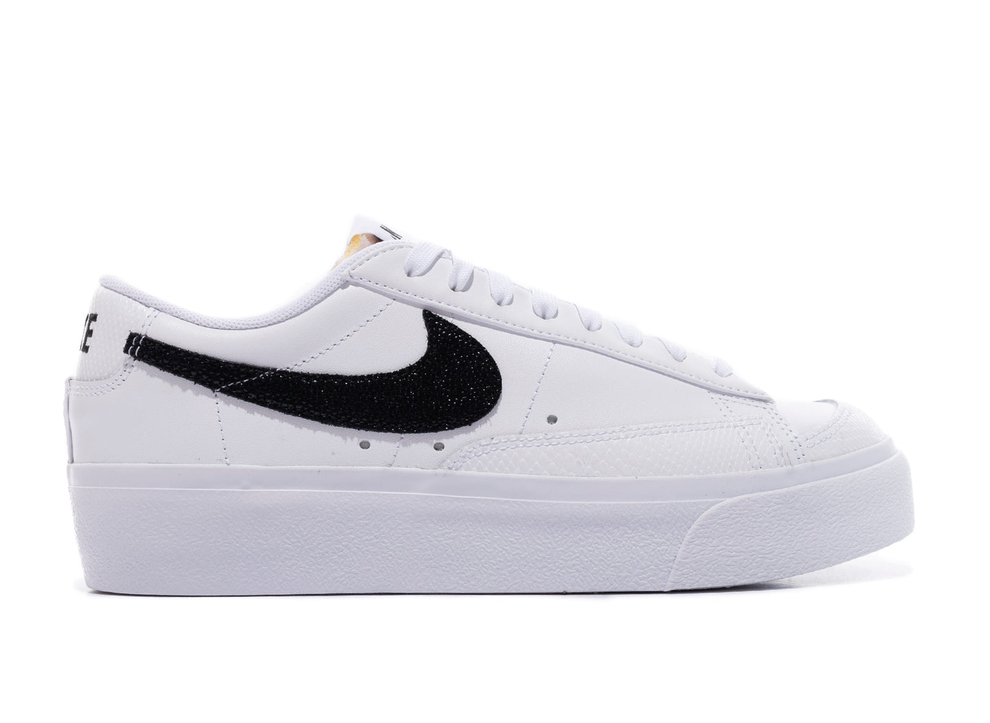 Women's Nike Blazer Low Premium in White / Black / Natural