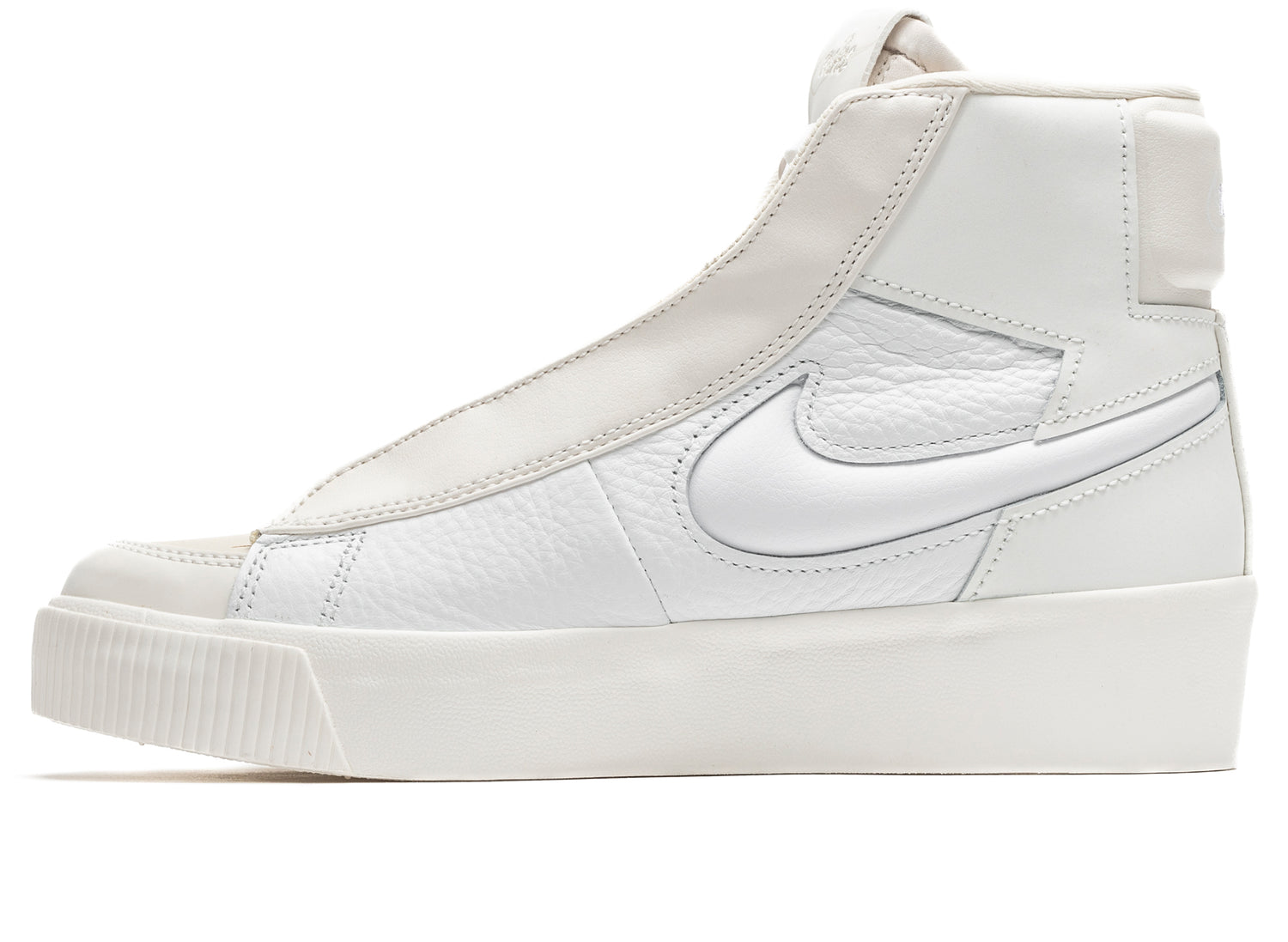 Women's Nike Blazer Mid Victory in Summit White / Phantom / Light Cream - view 3