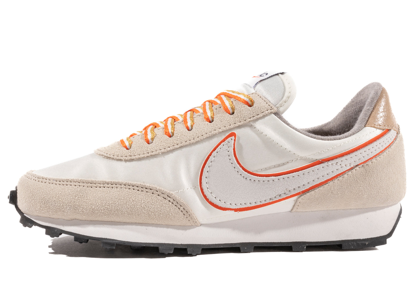 Women's Nike Daybreak SE in Sail / Summit White / Rush Orange