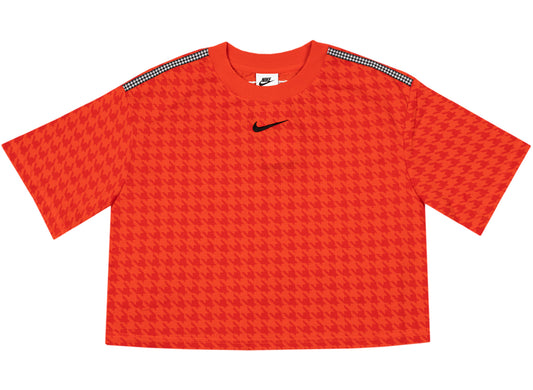 Women's Nike Sportswear Icon Clash Crop Top in Chile Red / Black